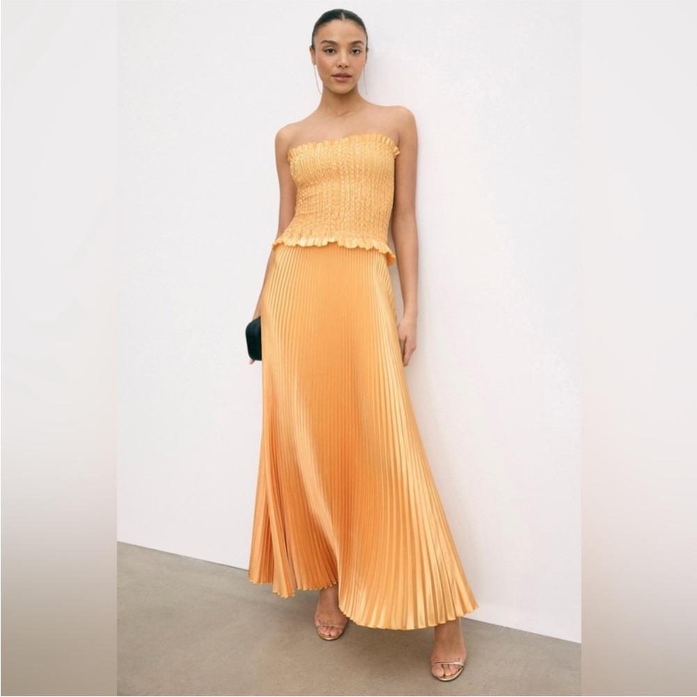 L'IDÉE Maya Gown in orange Size: 4